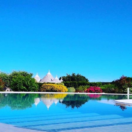Trulli Isago Bed & Breakfast Locorotondo Exterior photo