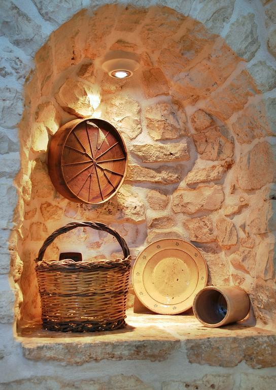 Trulli Isago Bed & Breakfast Locorotondo Exterior photo