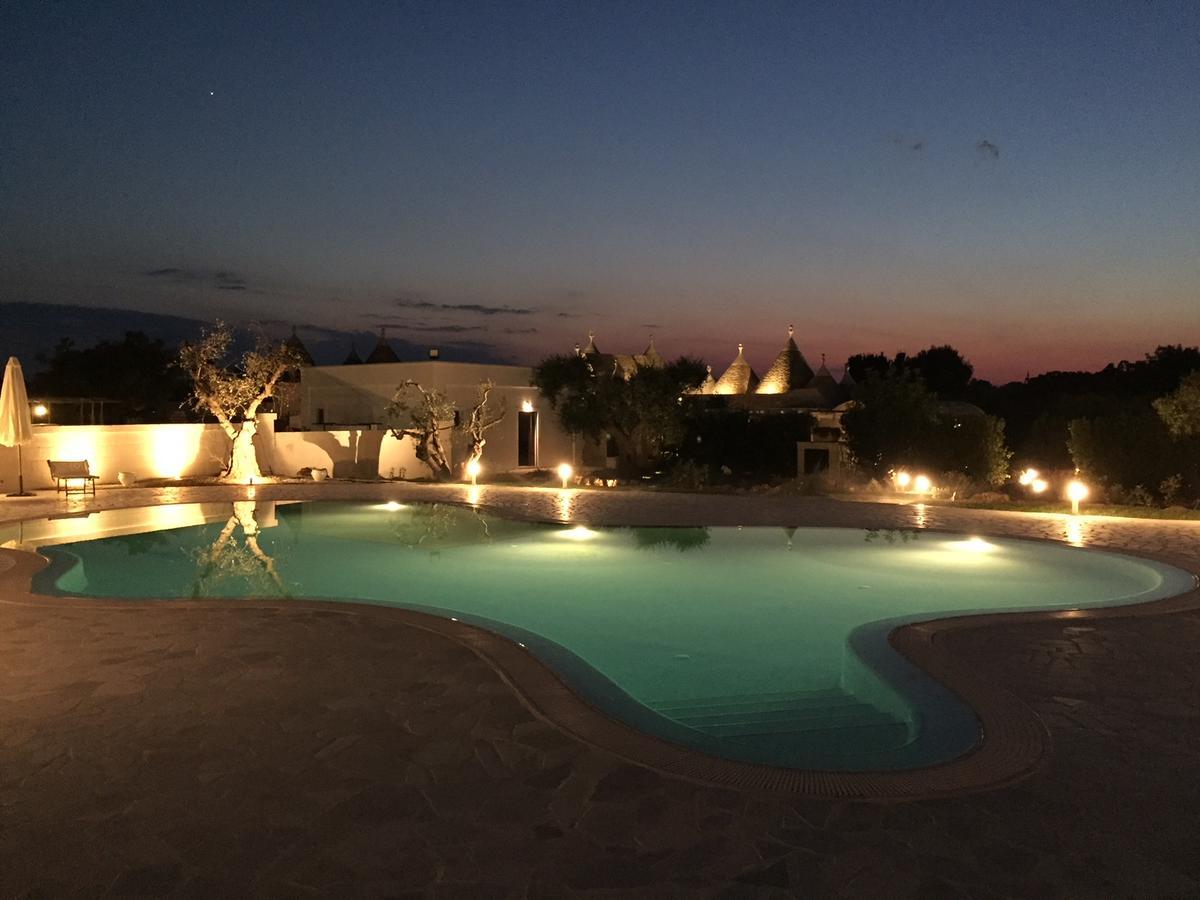 Trulli Isago Bed & Breakfast Locorotondo Exterior photo