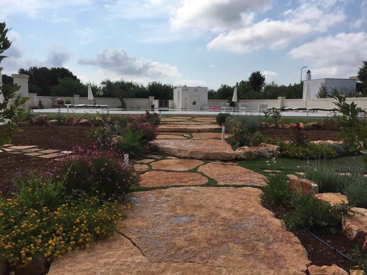 Trulli Isago Bed & Breakfast Locorotondo Exterior photo